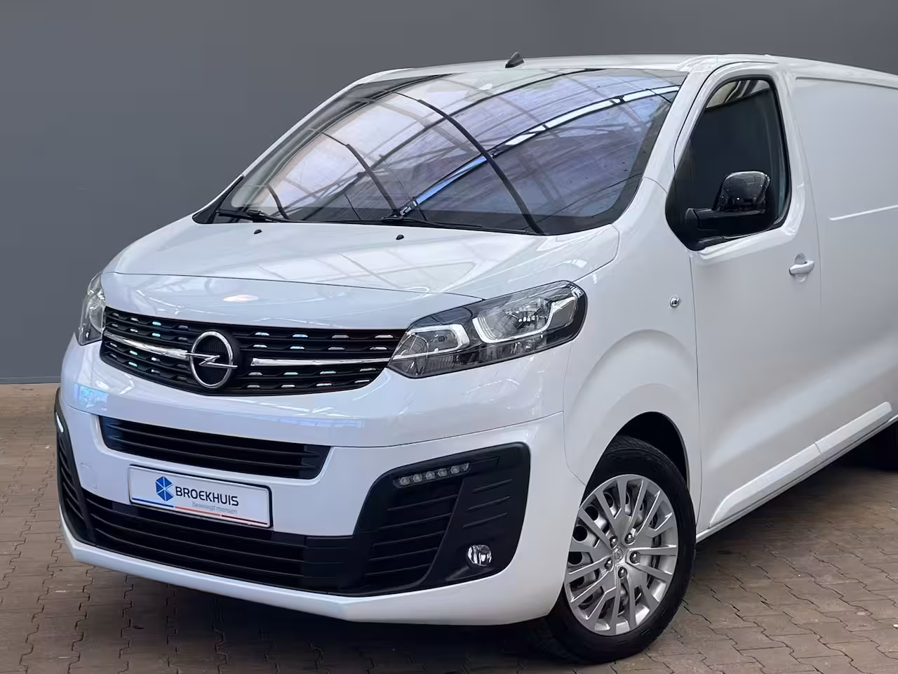 Opel Vivaro 2.0 BlueHDi 145 S&S L3 Camera | Ingerichte Laadruimte | Carplay | Keyless | Climate | Crui