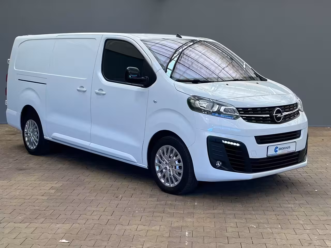 Opel Vivaro 2.0 BlueHDi 145 S&S L3 Camera | Ingerichte Laadruimte | Carplay | Keyless | Climate | Crui