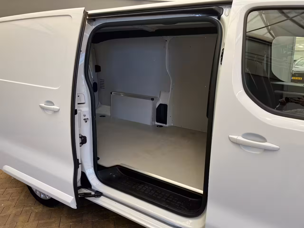 Opel Vivaro 2.0 BlueHDi 145 S&S L3 Camera | Ingerichte Laadruimte | Carplay | Keyless | Climate | Crui