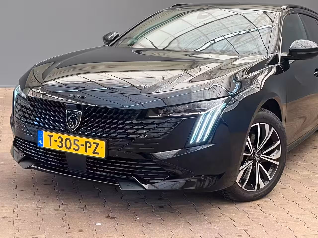 Peugeot 508 SW 1.2 PURETECH 130PK ALLURE AUTOMAAT | 360 Camera | Navigatie| Adaptive Cruise Control | Ada
