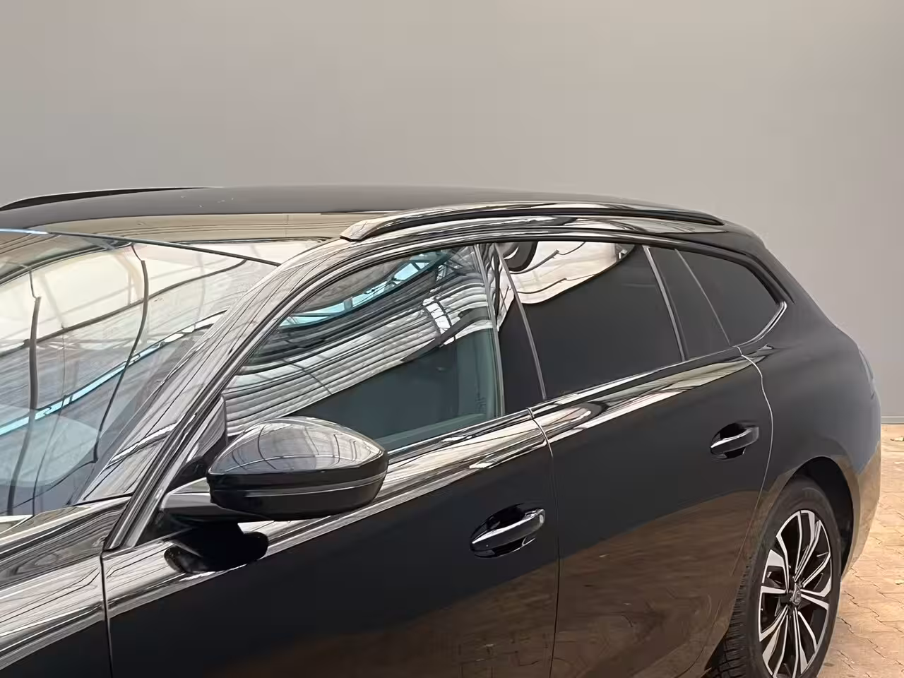 Peugeot 508 SW 1.2 PURETECH 130PK ALLURE AUTOMAAT | 360 Camera | Navigatie| Adaptive Cruise Control | Ada