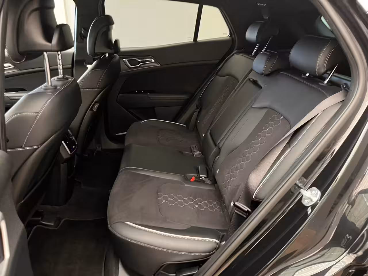 Kia Sportage 1.6 T-GDi Plug-in Hybrid AWD GT-PlusLine | Achterbank verwarmd | Achteruitrijcamera | Appl