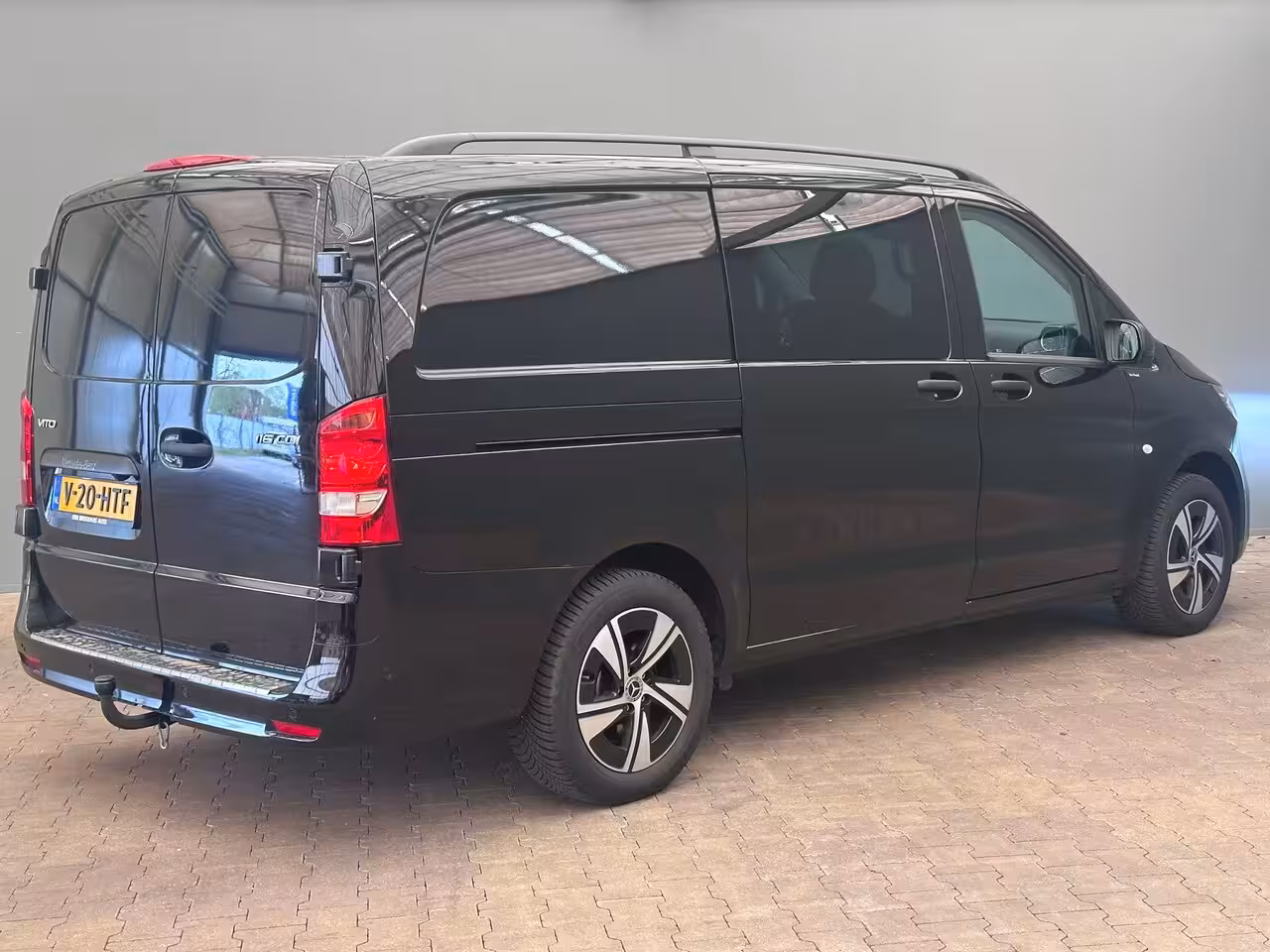 Mercedes-Benz Vito 116 CDI L2 Select Snoeks (Meer Beenruimte) | Lederen Bekleding | Rondomzicht Camera | Park