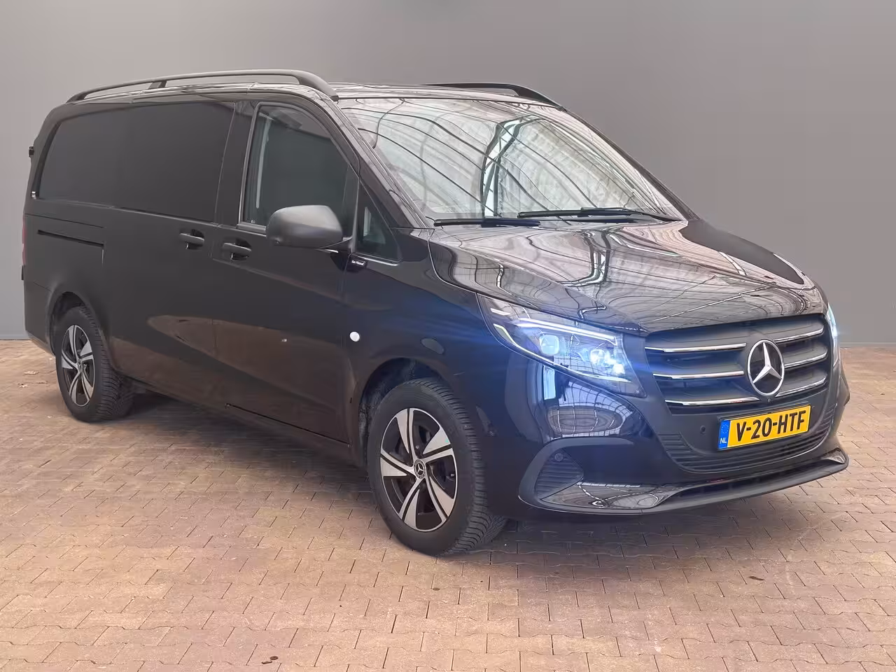 Mercedes-Benz Vito 116 CDI L2 Select Snoeks (Meer Beenruimte) | Lederen Bekleding | Rondomzicht Camera | Park