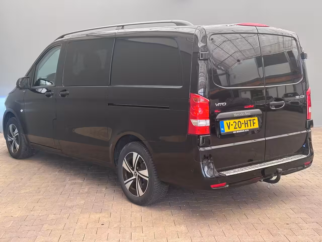 Mercedes-Benz Vito 116 CDI L2 Select Snoeks (Meer Beenruimte) | Lederen Bekleding | Rondomzicht Camera | Park