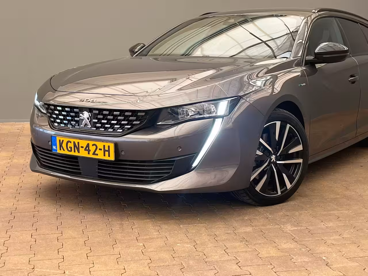 Peugeot 508 SW 1.6 HYbrid 225 GT Focal | Elek. Achterklep | AGR-Stoelen | Stoelverwarming | LED | Parkeer