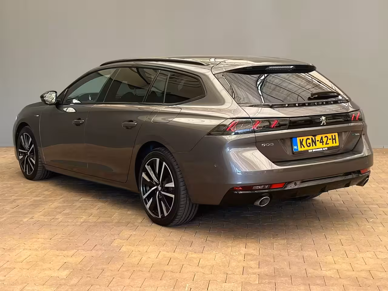 Peugeot 508 SW 1.6 HYbrid 225 GT Focal | Elek. Achterklep | AGR-Stoelen | Stoelverwarming | LED | Parkeer