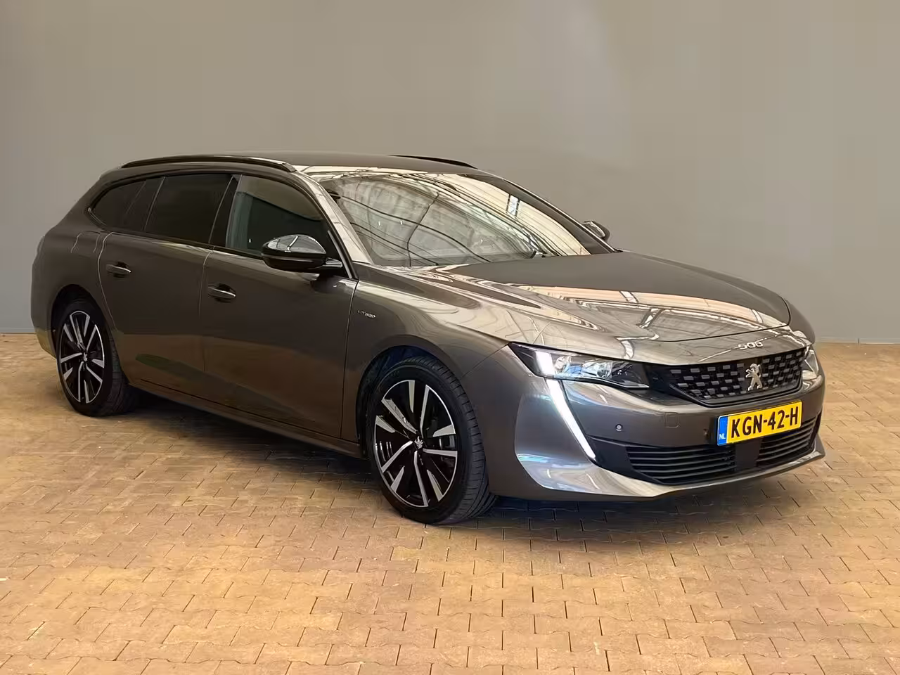 Peugeot 508 SW 1.6 HYbrid 225 GT Focal | Elek. Achterklep | AGR-Stoelen | Stoelverwarming | LED | Parkeer