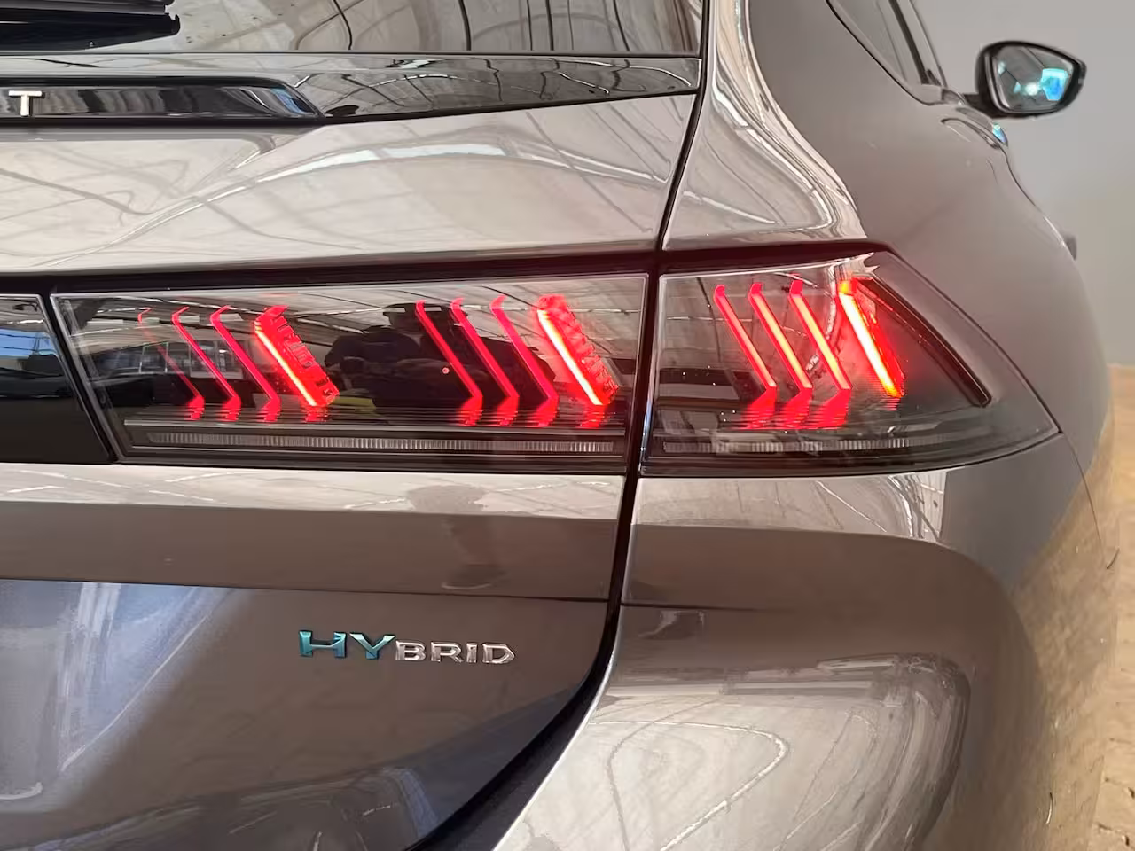Peugeot 508 SW 1.6 HYbrid 225 GT Focal | Elek. Achterklep | AGR-Stoelen | Stoelverwarming | LED | Parkeer