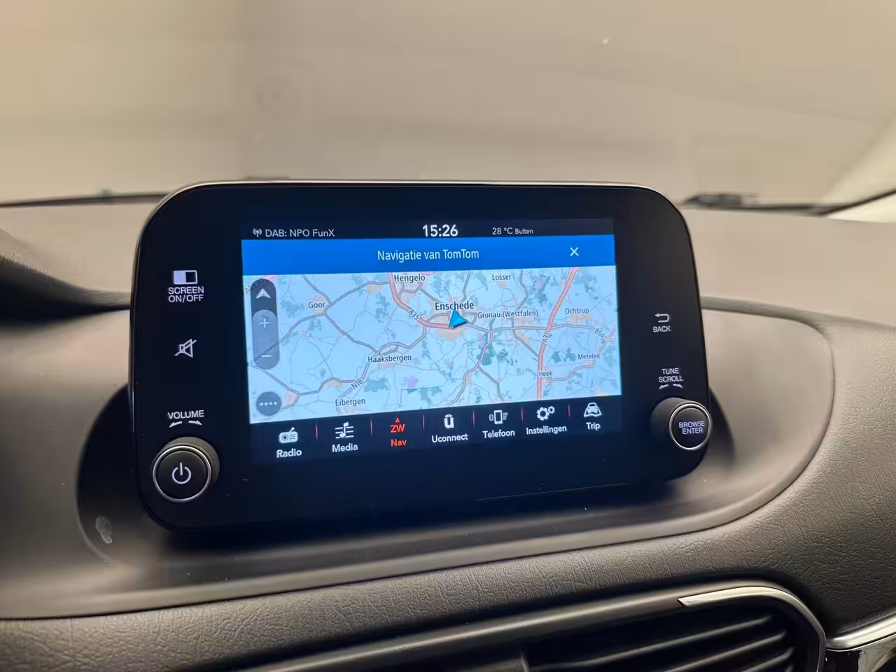 Fiat Tipo Cross 1.0 Camera | Keyless | Navigatie | 17" Lichtmetaal | Climate | Adpatieve Cruise | Carplay