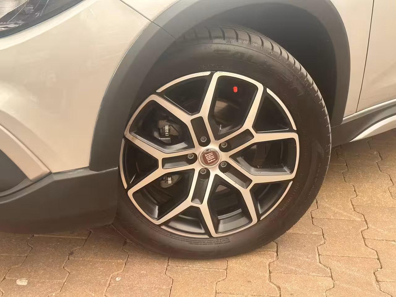 Fiat Tipo Cross 1.0 Camera | Keyless | Navigatie | 17" Lichtmetaal | Climate | Adpatieve Cruise | Carplay