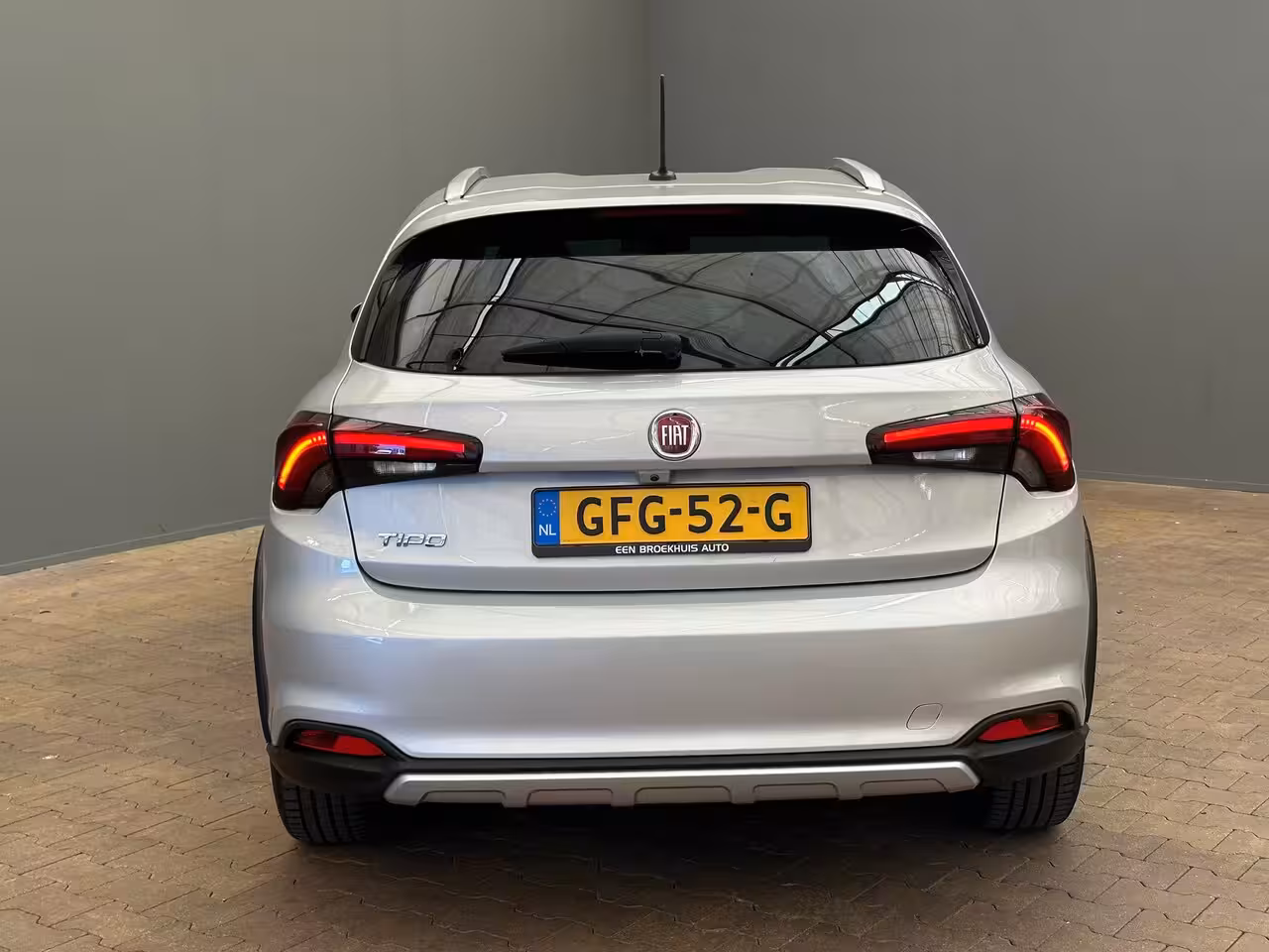 Fiat Tipo Cross 1.0 Camera | Keyless | Navigatie | 17" Lichtmetaal | Climate | Adpatieve Cruise | Carplay