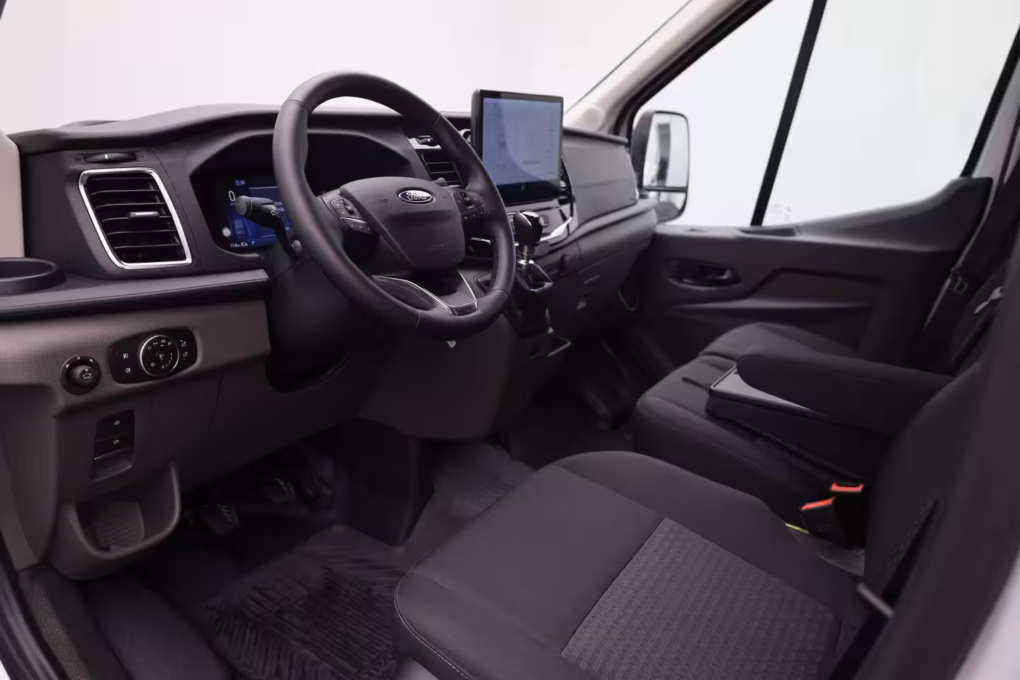 Ford Transit 350 2.0 TDCI L2H2 Trend | 2 zitplaatsen rechtsvoor | Aanhanger assistent | Achteruitrijcam