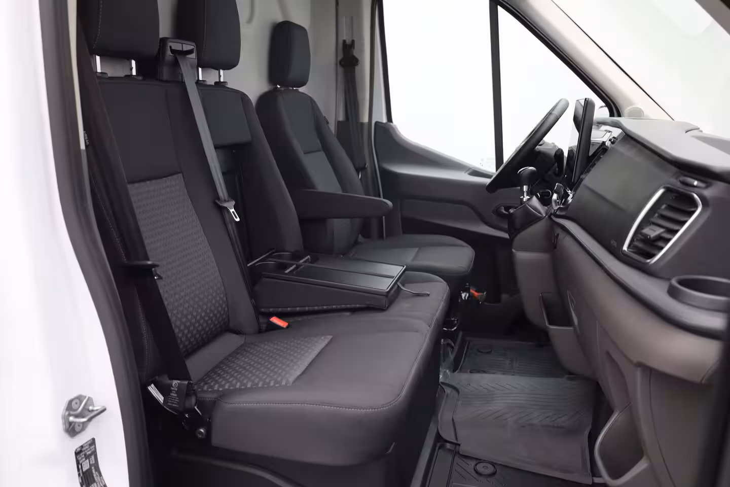Ford Transit 350 2.0 TDCI L2H2 Trend | 2 zitplaatsen rechtsvoor | Aanhanger assistent | Achteruitrijcam