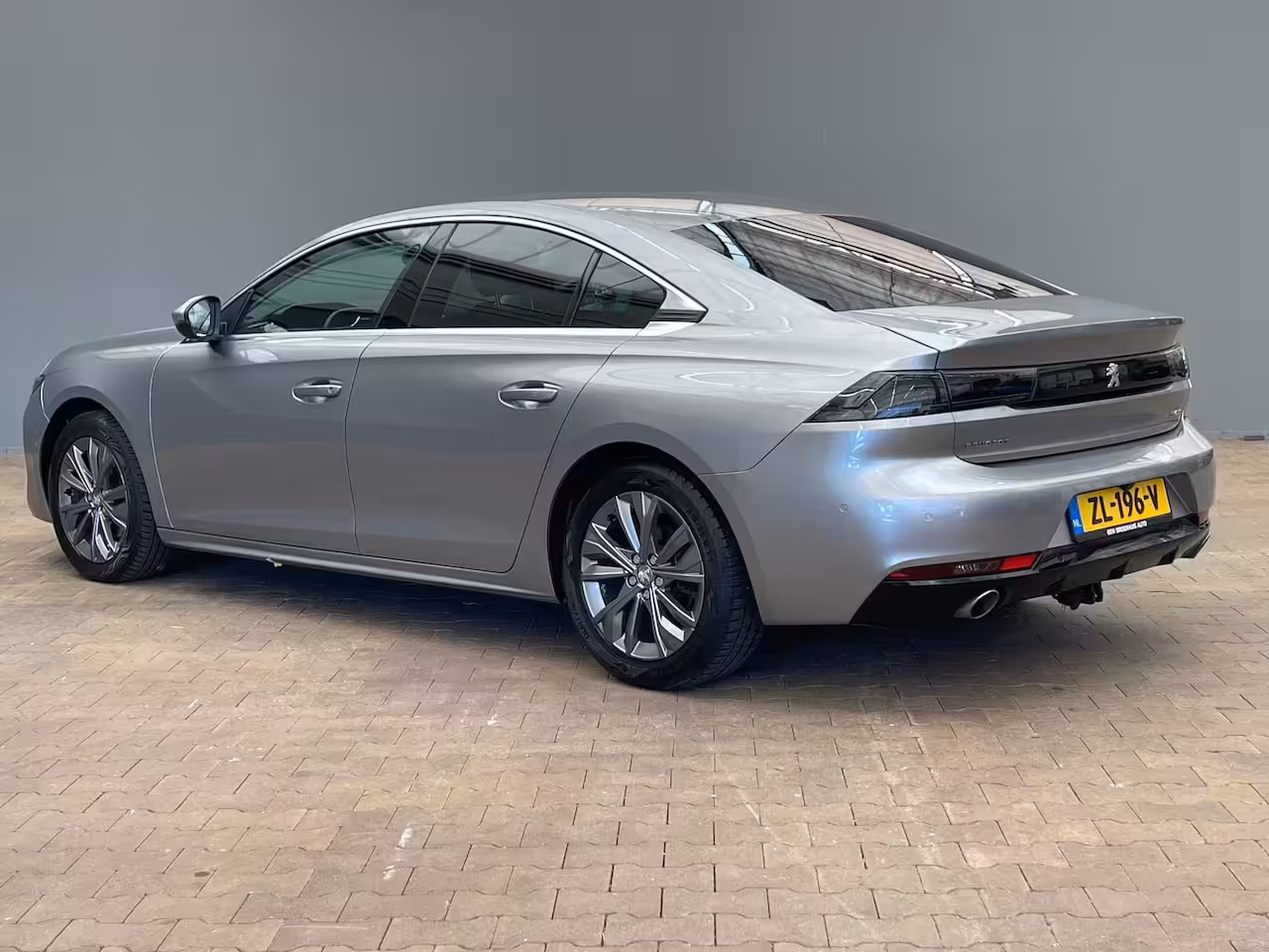 Peugeot 508 1.6 PureTech Blue Lease Allure Adaptieve Cruise | 17" Lichtmetaal | Trekhaak | Leder/Stof