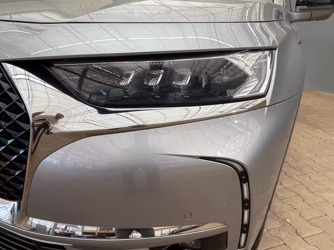 DS 7 Crossback 1.2 PureTech Executive Leder | Elec stoelen | Stoelverwarming | | Achteruitrijcamera | App