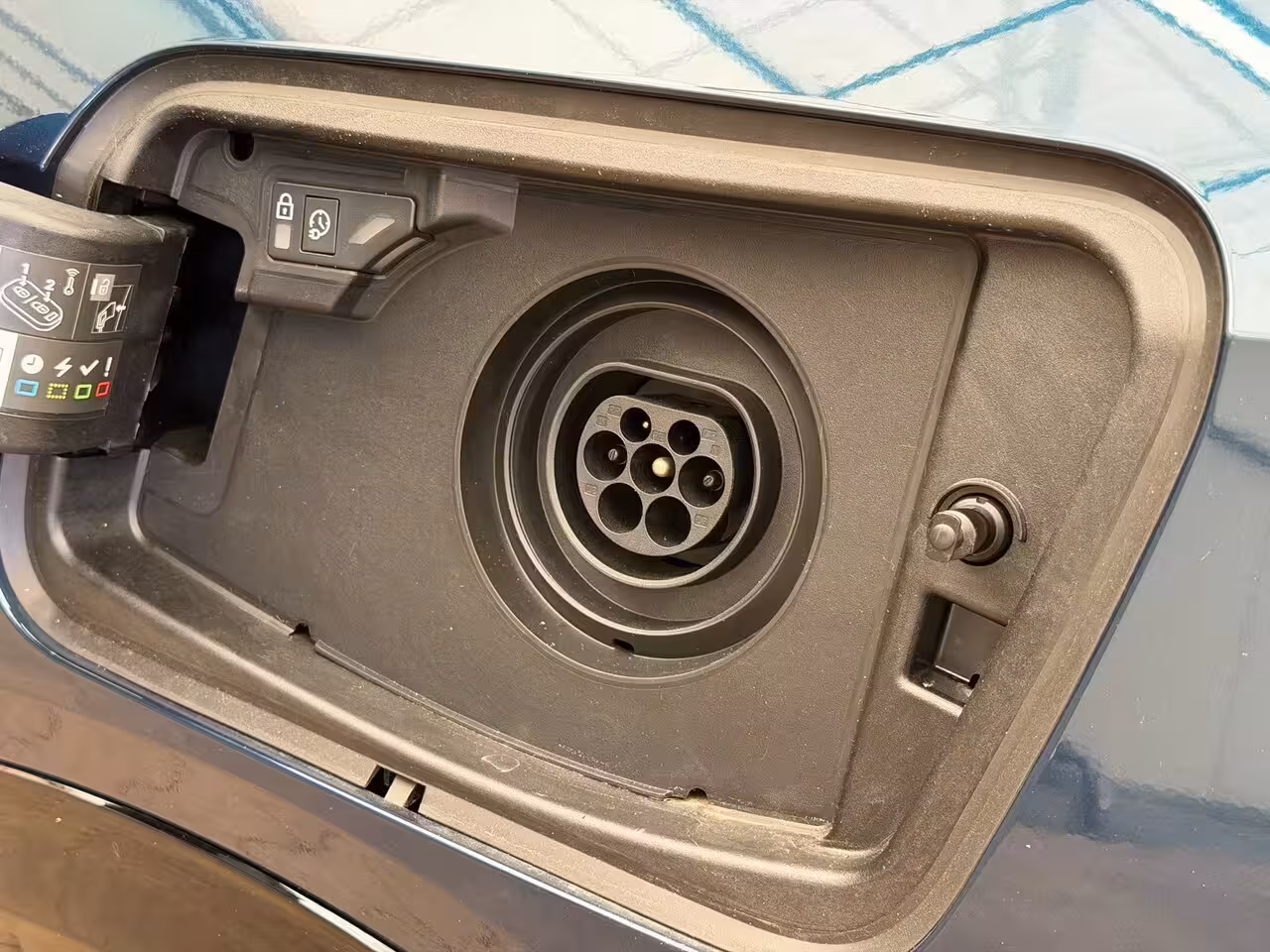 Opel Grandland GS - PHEV, (2025A) | Draadloze telefoonlader (Inductie) | Elektronische klimaatregeling me
