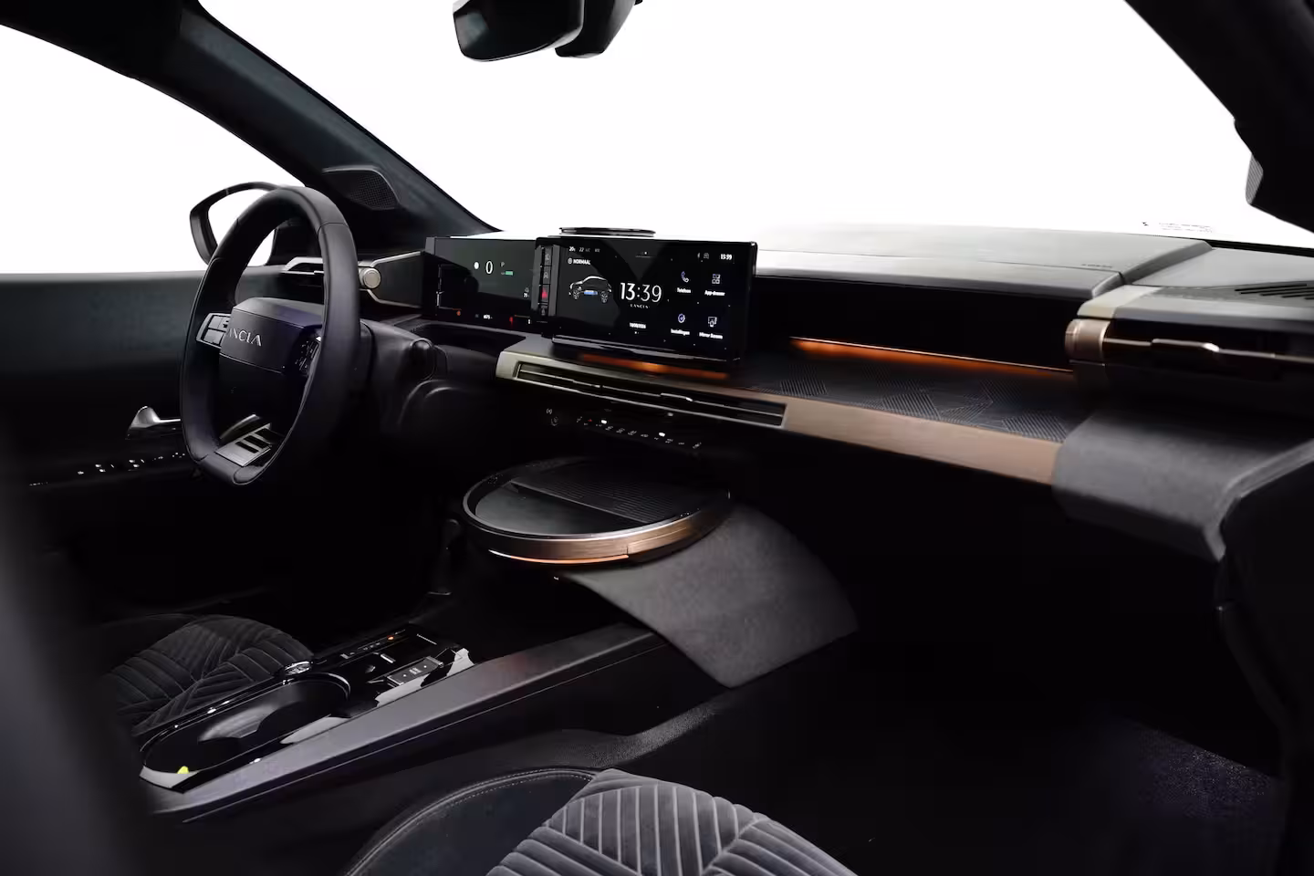 Lancia Y(psilon) Ypsilon LX 54 kWh Alcantara Bekleding | Camera Voor + Achter | Adaptieve Cruise | 17" Lich