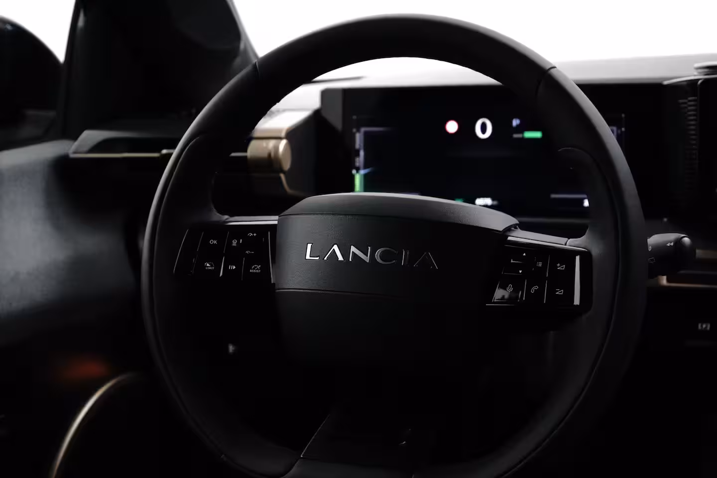Lancia Y(psilon) Ypsilon LX 54 kWh Alcantara Bekleding | Camera Voor + Achter | Adaptieve Cruise | 17" Lich