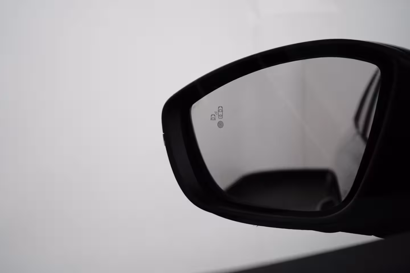 Lancia Y(psilon) Ypsilon LX 54 kWh Alcantara Bekleding | Camera Voor + Achter | Adaptieve Cruise | 17" Lich