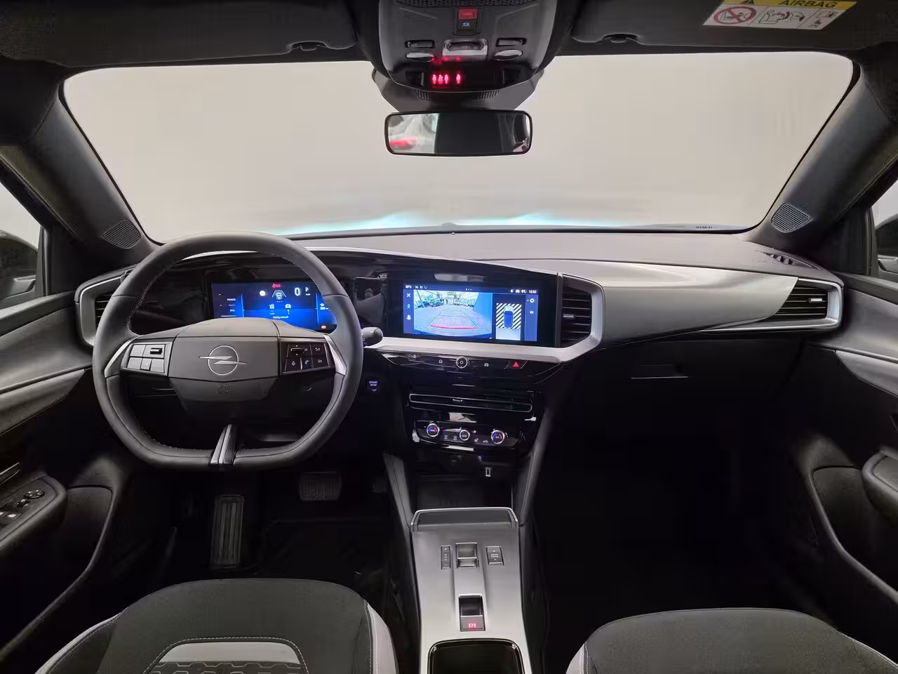 Opel Mokka Edition Climate Control | Digitaal Dashboard | 17" Lichtmetaal | Carplay | Cruise | Parkee