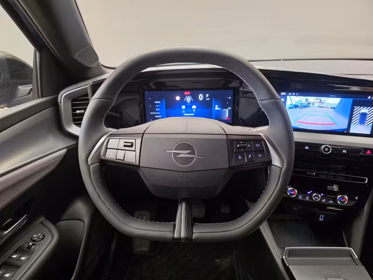 Opel Mokka Edition Climate Control | Digitaal Dashboard | 17" Lichtmetaal | Carplay | Cruise | Parkee