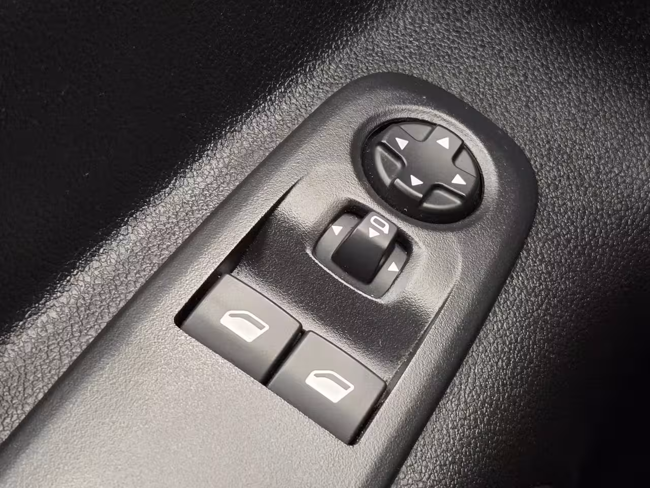 Peugeot Partner 1.5 BlueHDi 130 S&S L2 | 2 zitplaatsen rechtsvoor | Achteruitrijcamera | Airco