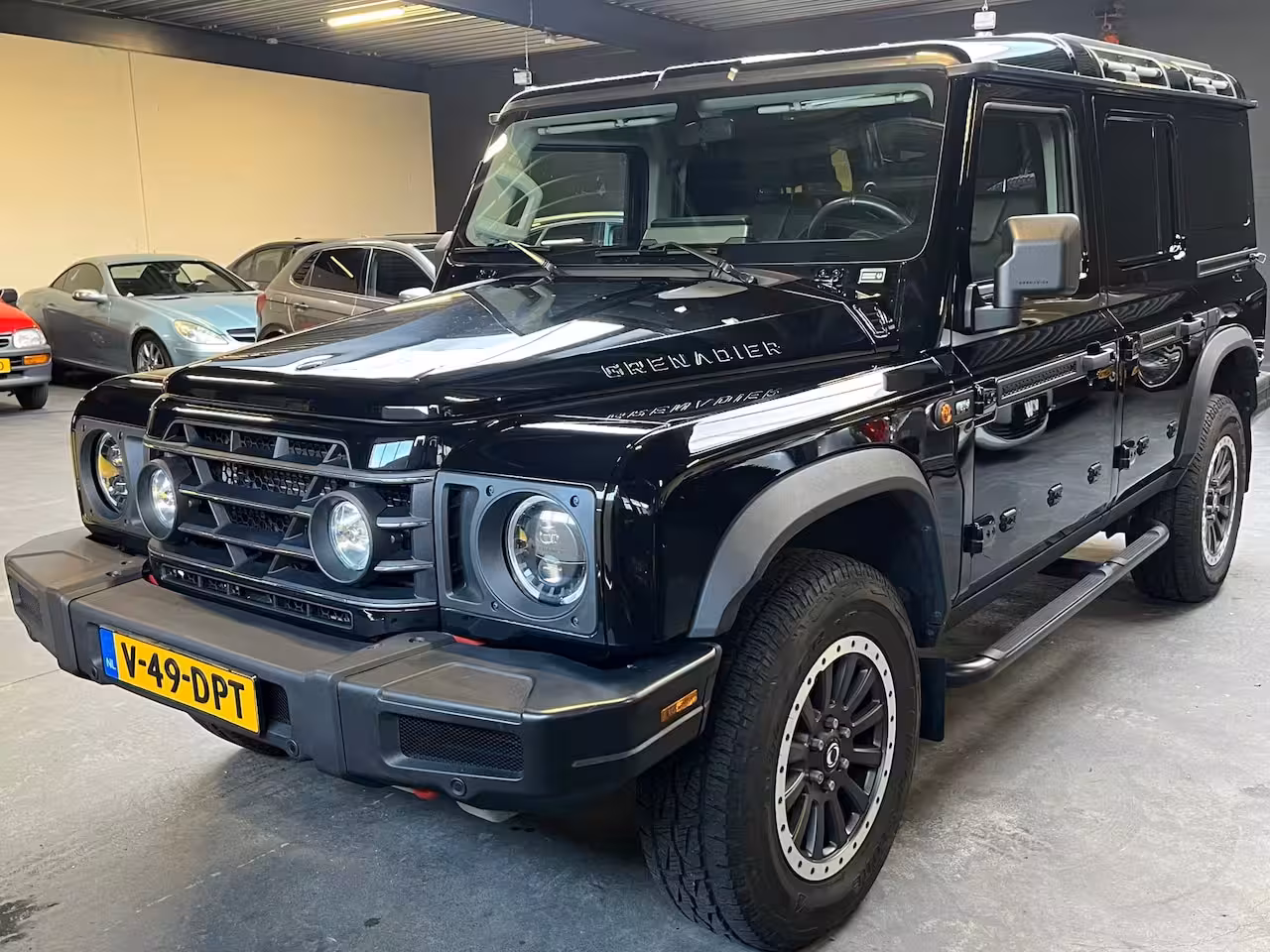INEOS Grenadier 3.0 St Utility Wagon 5p. Benzine grijs kenteken