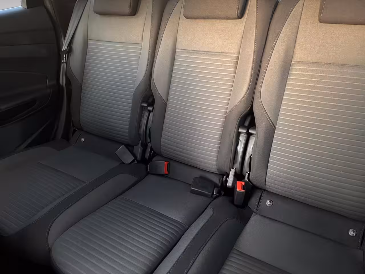 Ford C-Max 1.0 Sport | Clima | Navi | Stuurverw. | Voorruit verw. | Cruise | Camera | Isofix | Blueto
