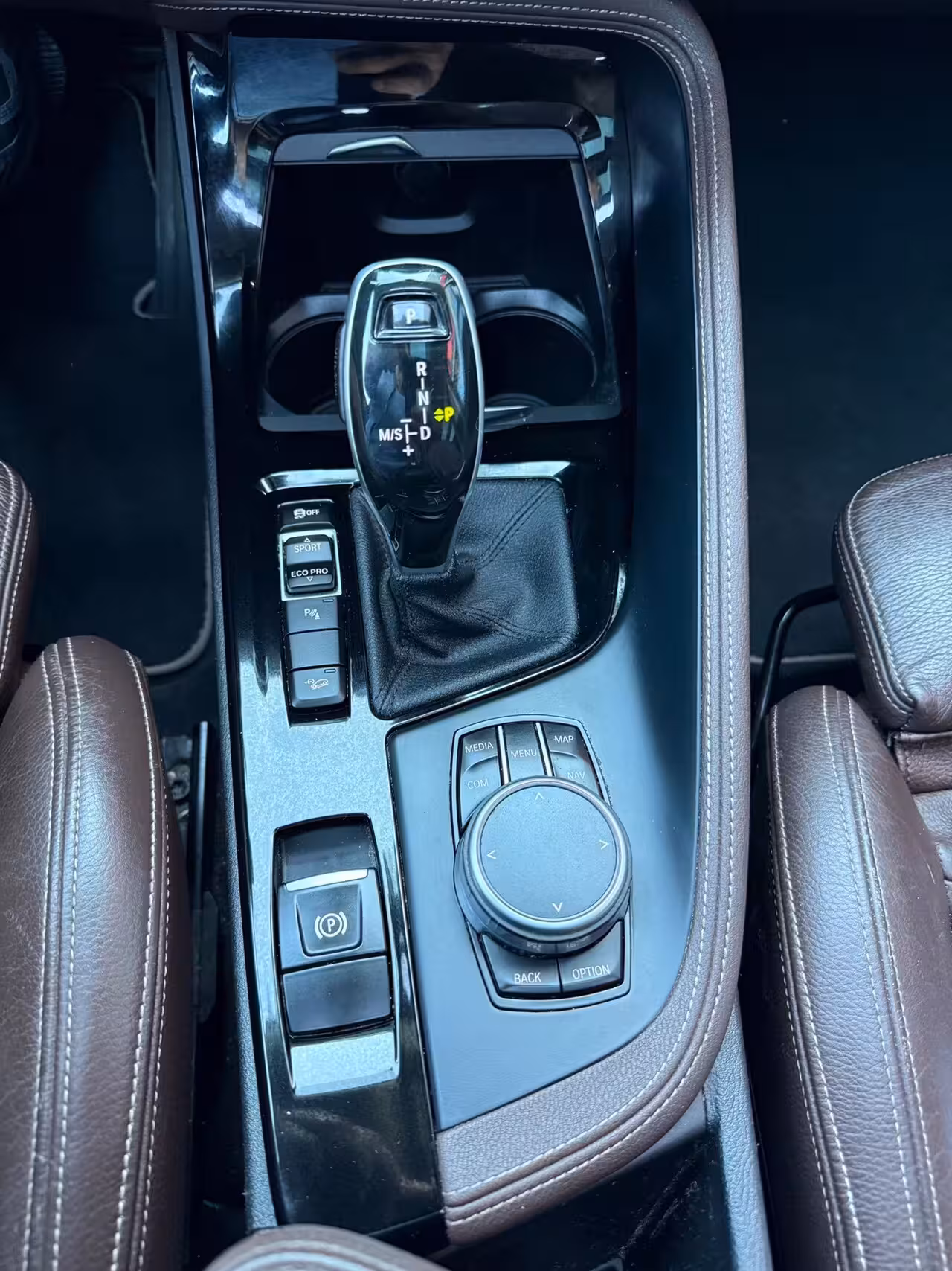 BMW X2 2.0i xDrive20i Aut High Exec Pano Leder HUD LED Navi Trekhaak