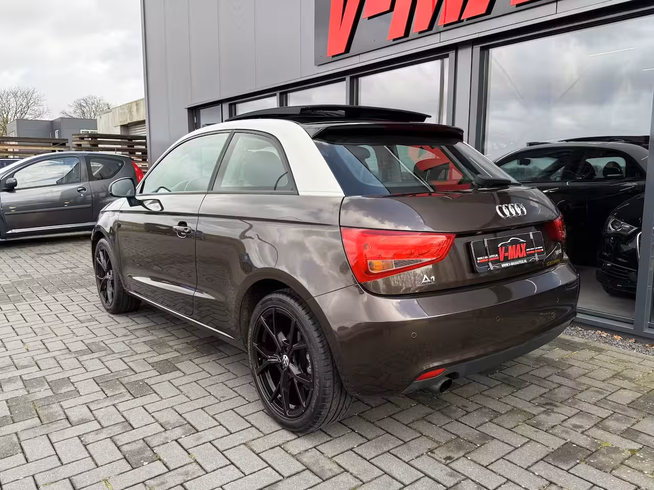 Audi A1 1.2 TFSI Attraction 48 DKM Panorama Navi Stoelvw PDC