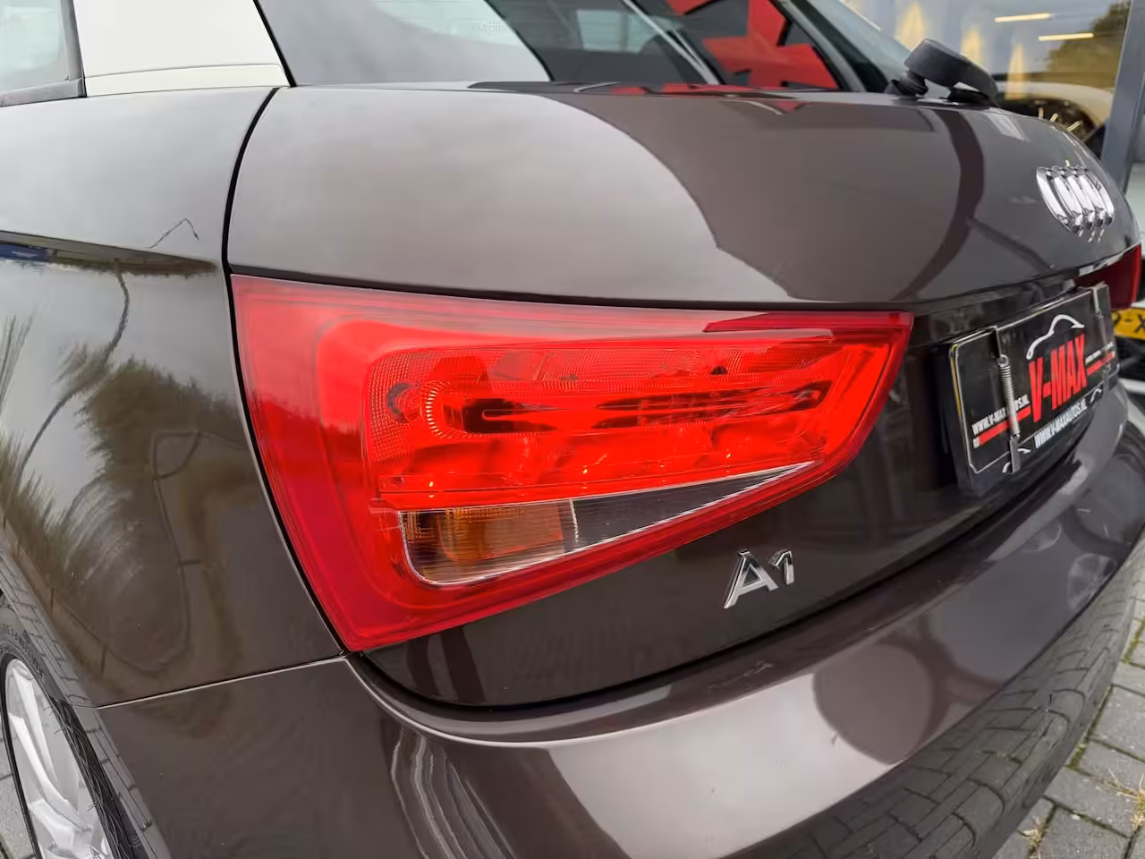 Audi A1 1.2 TFSI Attraction 48 DKM Panorama Navi Stoelvw PDC