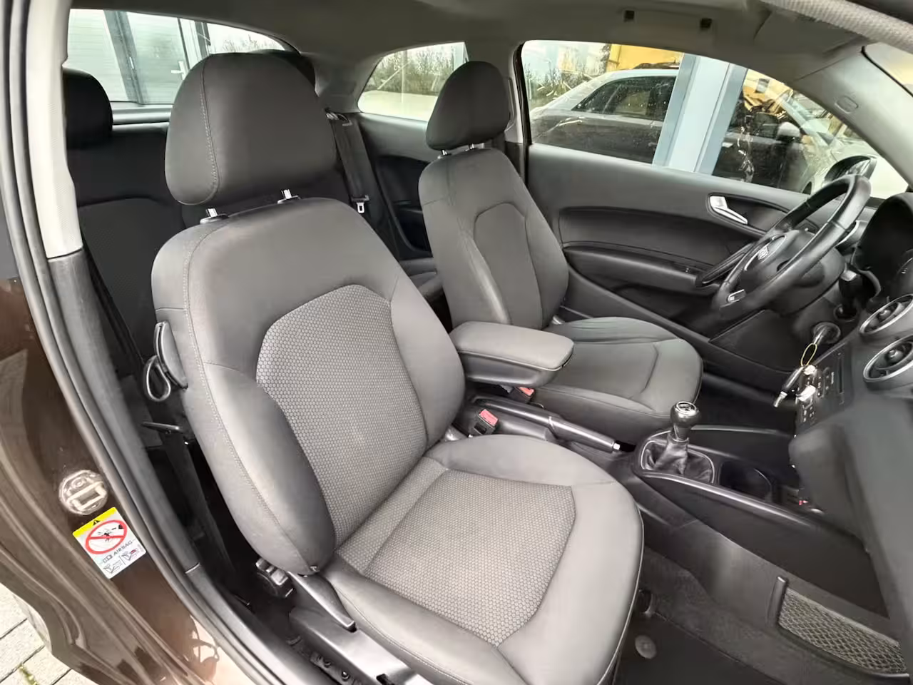 Audi A1 1.2 TFSI Attraction 48 DKM Panorama Navi Stoelvw PDC