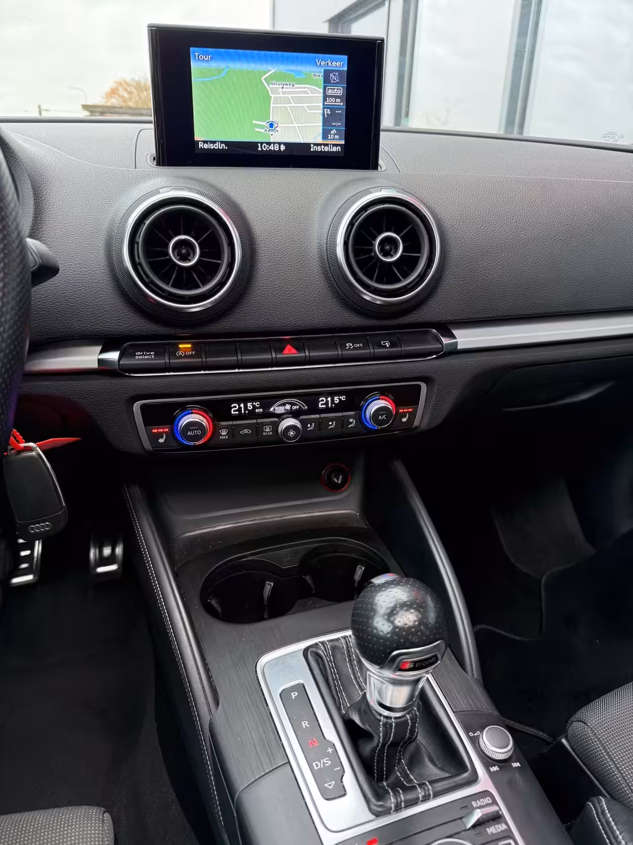 Audi A3 Limousine 1.4 TFSI CoD S-Tron 3X S-Line Pano Carplay Stoelverw