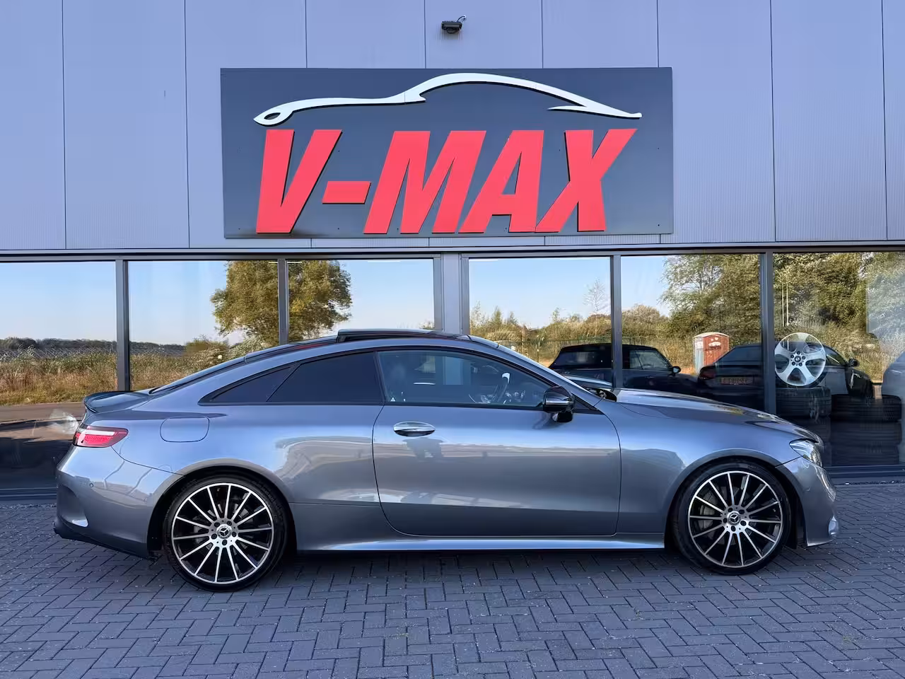 Mercedes-Benz E-klasse Coupé E200 Premium+ AMG HUD Pano Burmester Leder