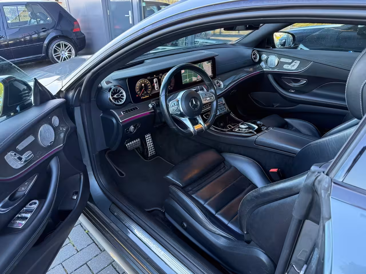 Mercedes-Benz E-klasse Coupé E200 Premium+ AMG HUD Pano Burmester Leder