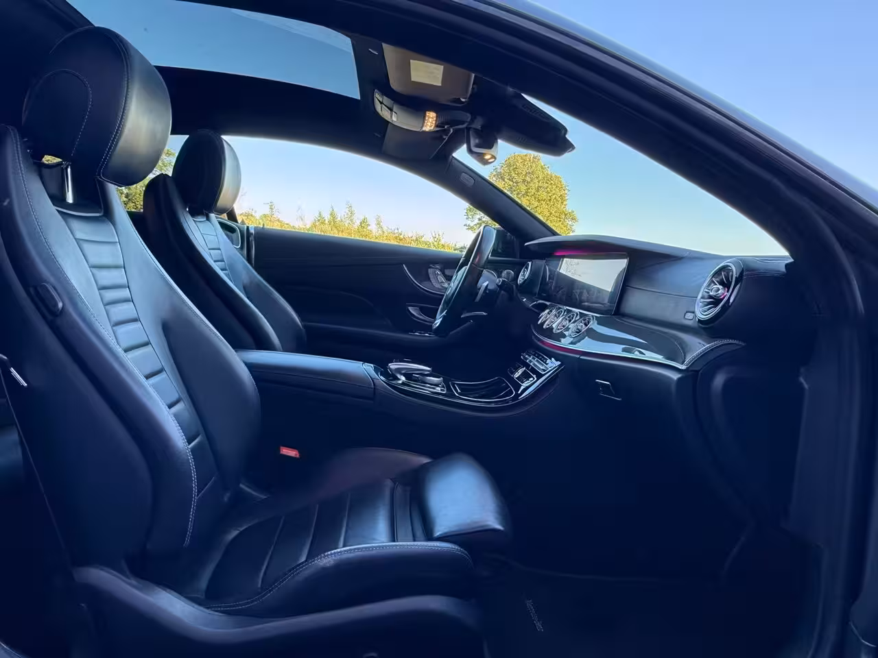 Mercedes-Benz E-klasse Coupé E200 Premium+ AMG HUD Pano Burmester Leder