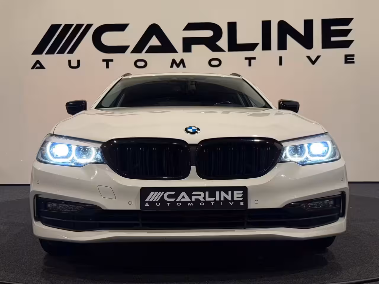 BMW 5-serie Touring 540d xDrive Executive AUTOMAAT CAMERA KEYLESS LEDER NAVI STOELVERW. ELEK STOELEN NAP GARAN