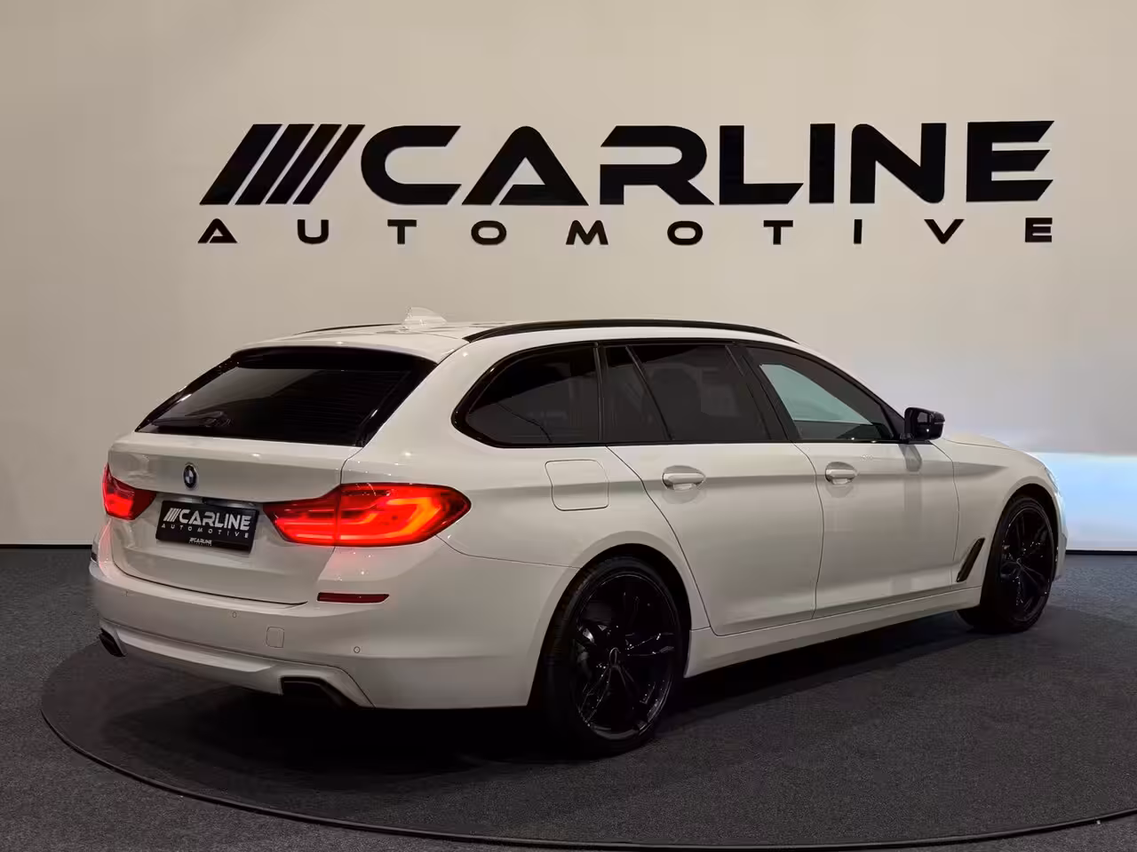 BMW 5-serie Touring 540d xDrive Executive AUTOMAAT CAMERA KEYLESS LEDER NAVI STOELVERW. ELEK STOELEN NAP GARAN