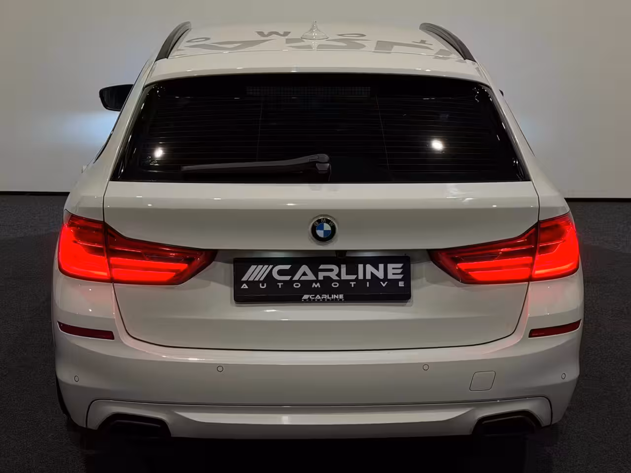 BMW 5-serie Touring 540d xDrive Executive AUTOMAAT CAMERA KEYLESS LEDER NAVI STOELVERW. ELEK STOELEN NAP GARAN