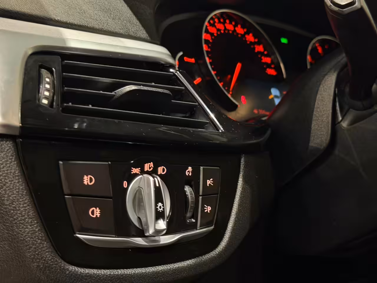 BMW 5-serie Touring 540d xDrive Executive AUTOMAAT CAMERA KEYLESS LEDER NAVI STOELVERW. ELEK STOELEN NAP GARAN