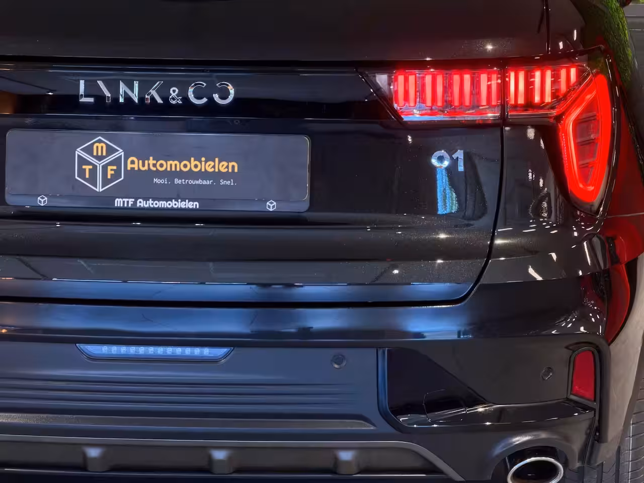 Lynk & Co 01 1.5 PHEV 261 PK |VIRTUAL|PANO|RAMVOL|PLUG-IN HYBRIDE