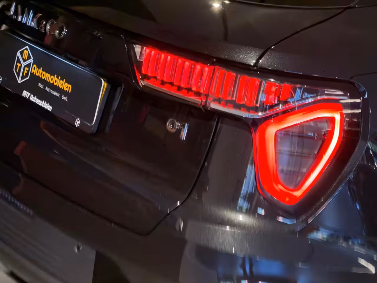 Lynk & Co 01 1.5 PHEV 261 PK |VIRTUAL|PANO|RAMVOL|PLUG-IN HYBRIDE