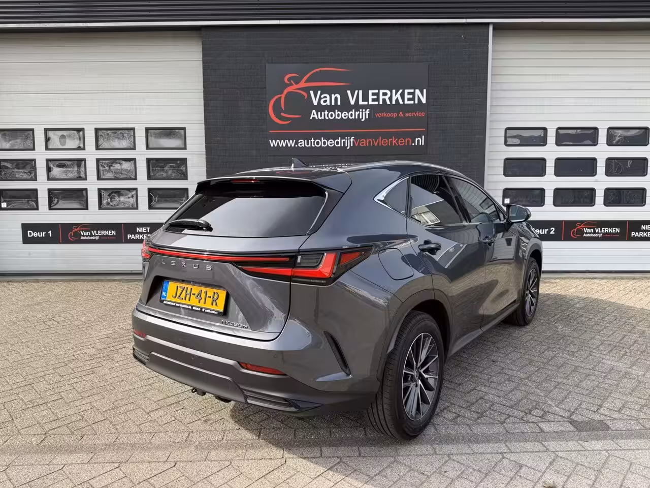 Lexus NX 450h+ AWD PLUG-IN Luxury Line TREKHAAK
