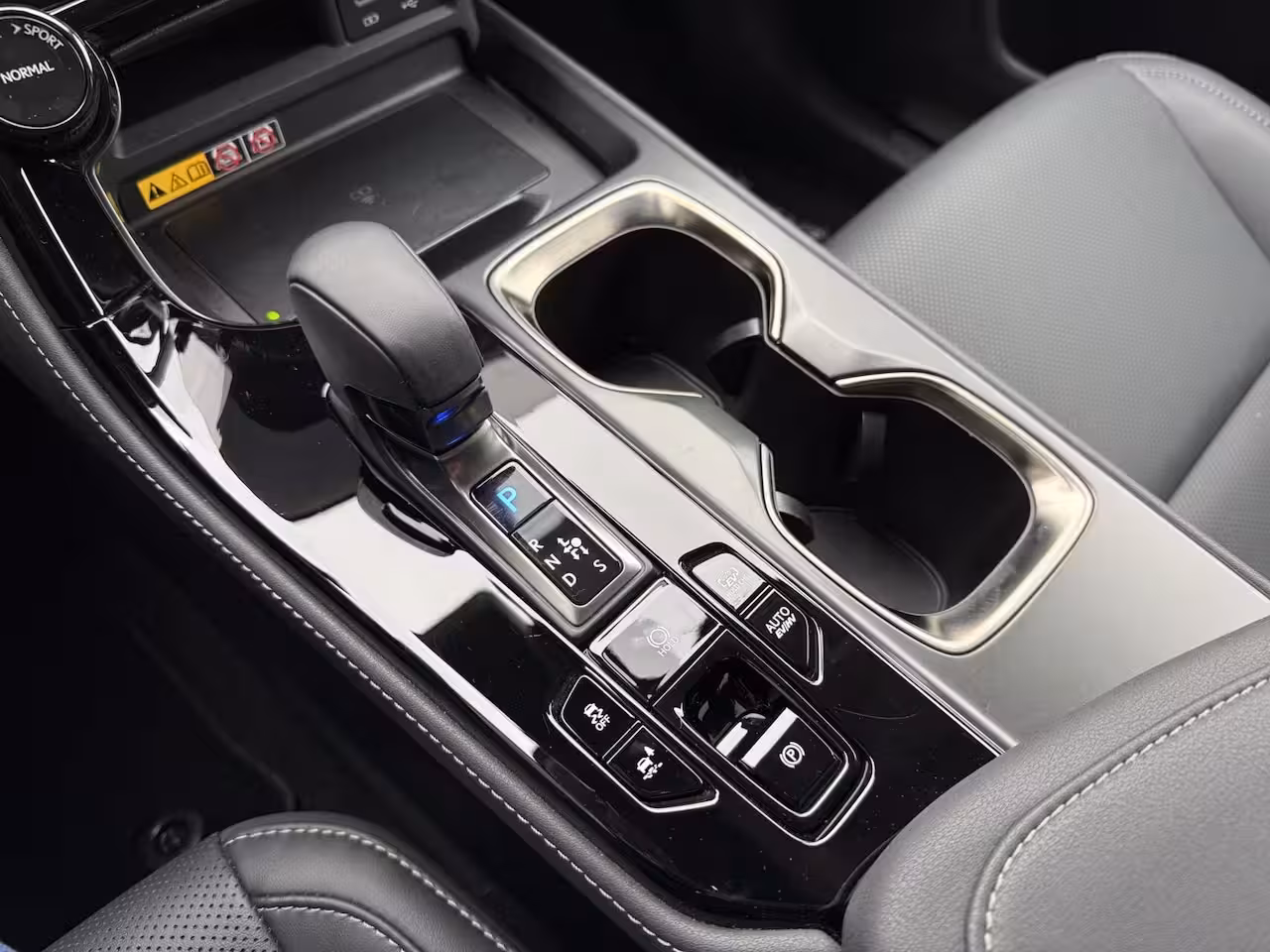 Lexus NX 450h+ AWD PLUG-IN Luxury Line TREKHAAK