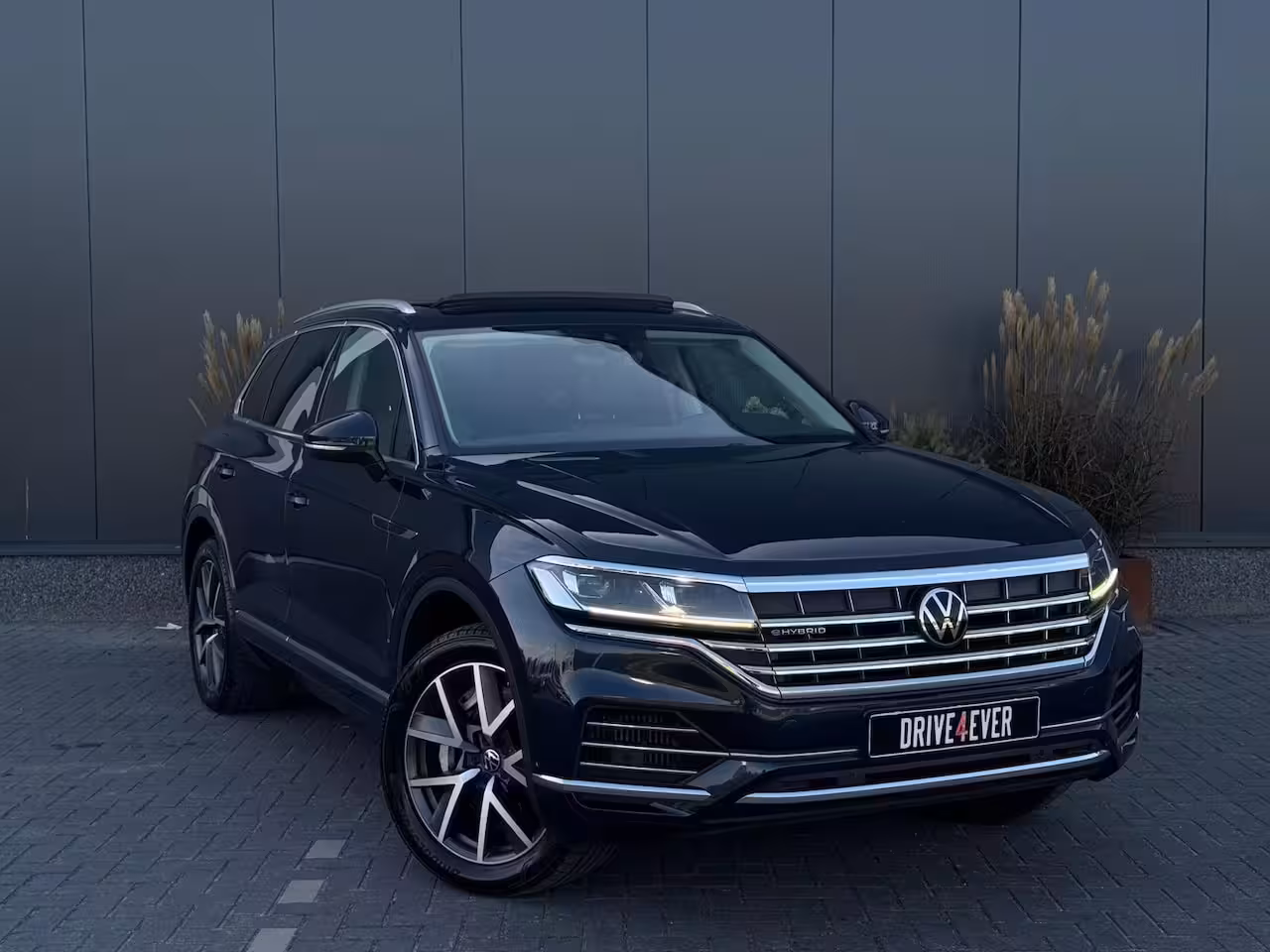 Volkswagen Touareg 3.0 TSi eHybrid 4MOTION PANO|LEDER|LED|CAMERA