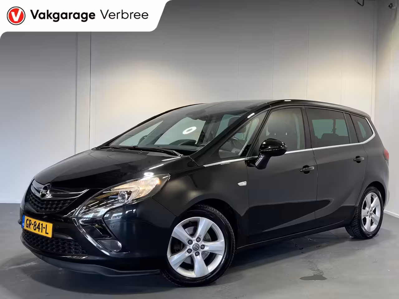 Opel Zafira Tourer 1.4 Cosmo 7pers. | Lichtmetalen Velgen 17" | Cruise Control | Airco | Bi-Xenon Koplampen |