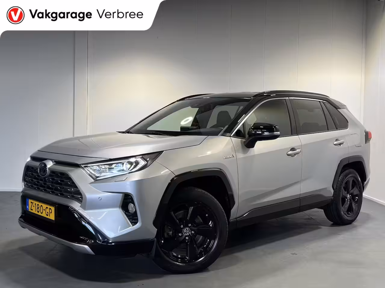 Toyota RAV4 2.5 Hybrid Executive | Navigatie | LM Velgen 18" | Voorstoelen Verwarmd | PDC Voor en Acht