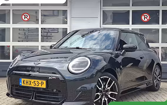 Mini Electric 3-Deurs Cooper SE John Cooper Works 54.2 kWh | XL Trim | SoH 97.1% | Navigatie/Android/App