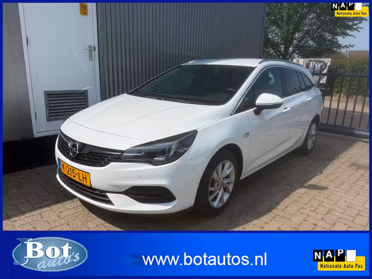 Opel Astra Sports Tourer 1.2 Business Elegance / 1E EIGENAAR / TREKHAAK / CAMERA / NAVIGATIE / AIRCO / CRUISE CONTR